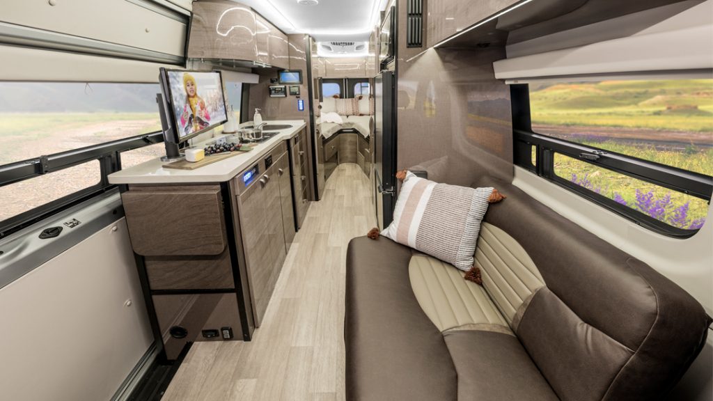 Winnebago Rvs On Mercedes Benz Vs Chassis